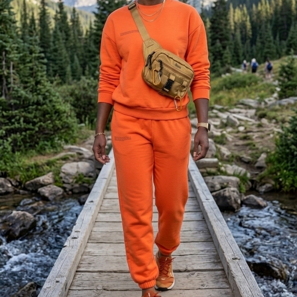 Women's Cozy Crewneck Sweatshirt & Jogger Set - Orange PANGAIA - Picture 2 of 6